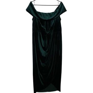 Luxedo Size 2X NWT Emerald Green Formal Dress